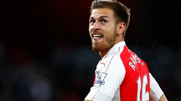Aaron Ramsey: Chuyện chưa kể về việc từ chối Man United để đến Arsenal