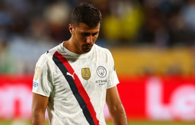 Rodri: Ánh sáng le lói giữa bóng tối Man City