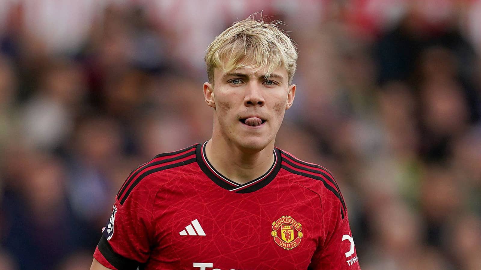 Manchester United: Ngã ba đường trên hàng công và bài toán nhân sự