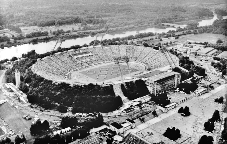 Red Bull Arena Leipzig: Sự hồi sinh ngoạn mục của một biểu tượng bóng đá Đông Đức